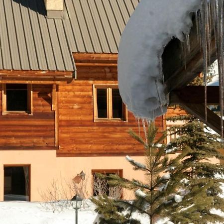 Le Leyrier Hameau Des Chazals Nevache Hautes Alpes Exterior photo