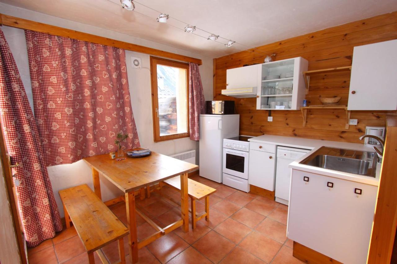 Le Leyrier Hameau Des Chazals Nevache Hautes Alpes Exterior photo